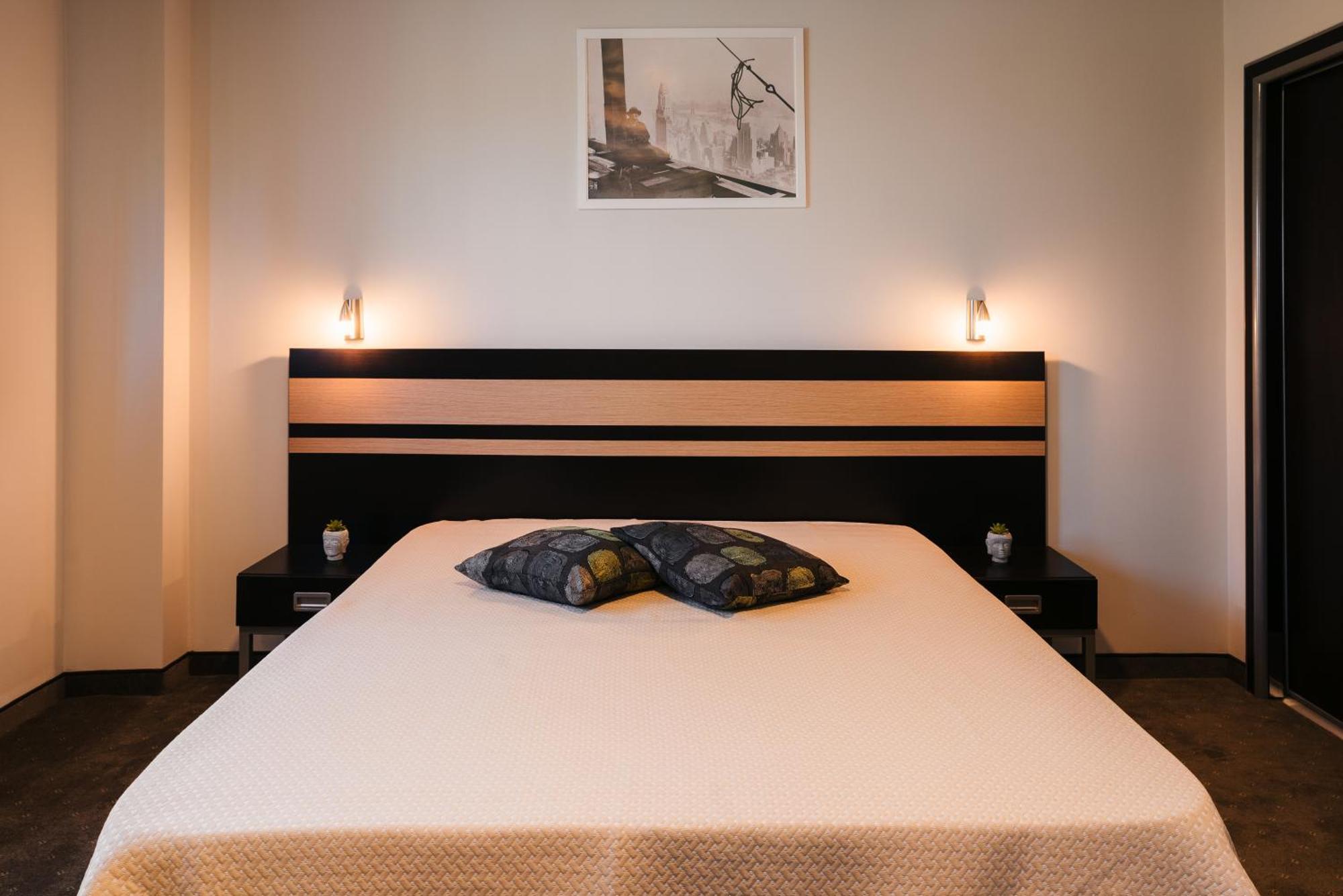Hotel Ihtiman Ngoại thất bức ảnh