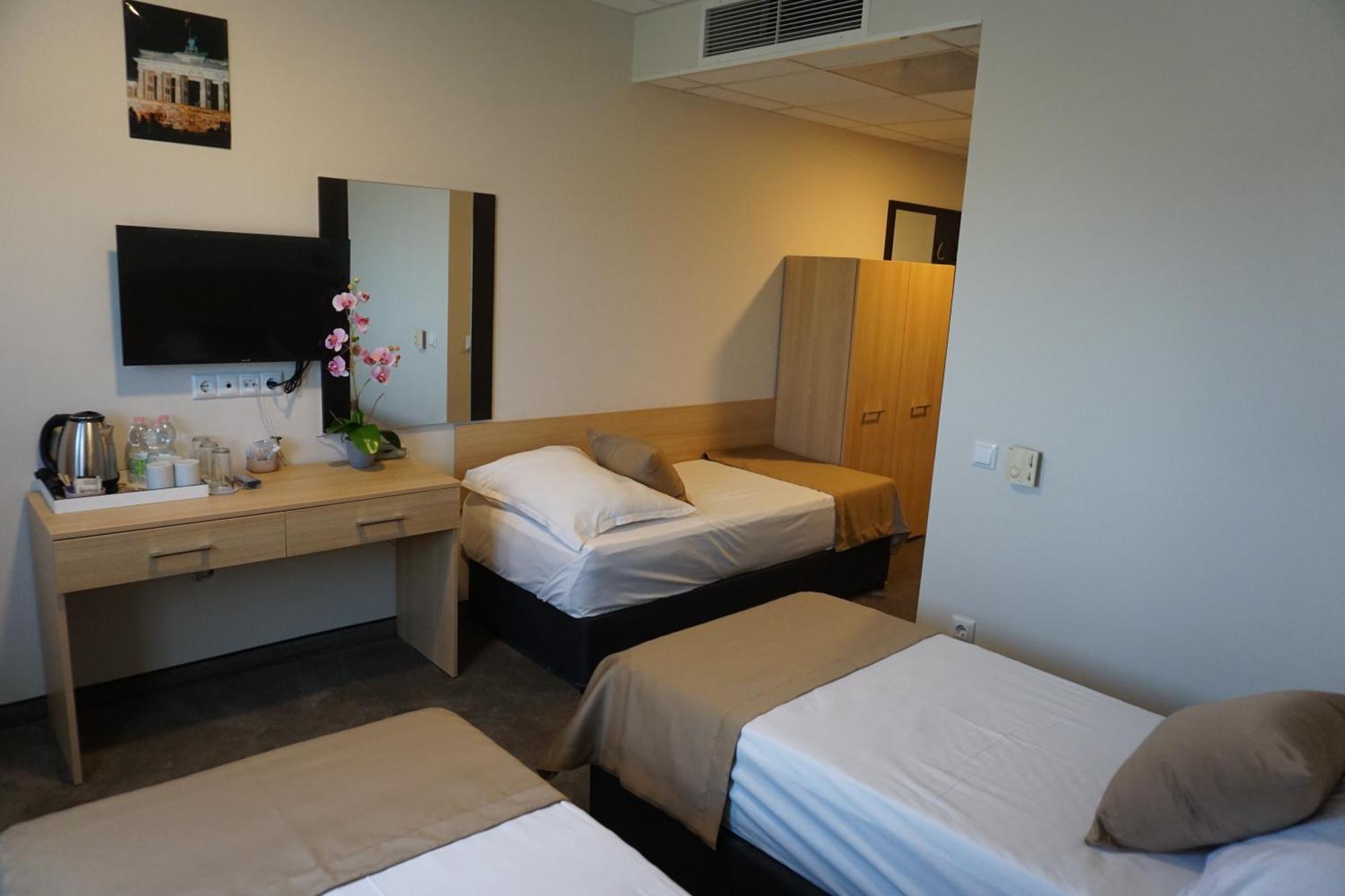 Hotel Ihtiman Ngoại thất bức ảnh