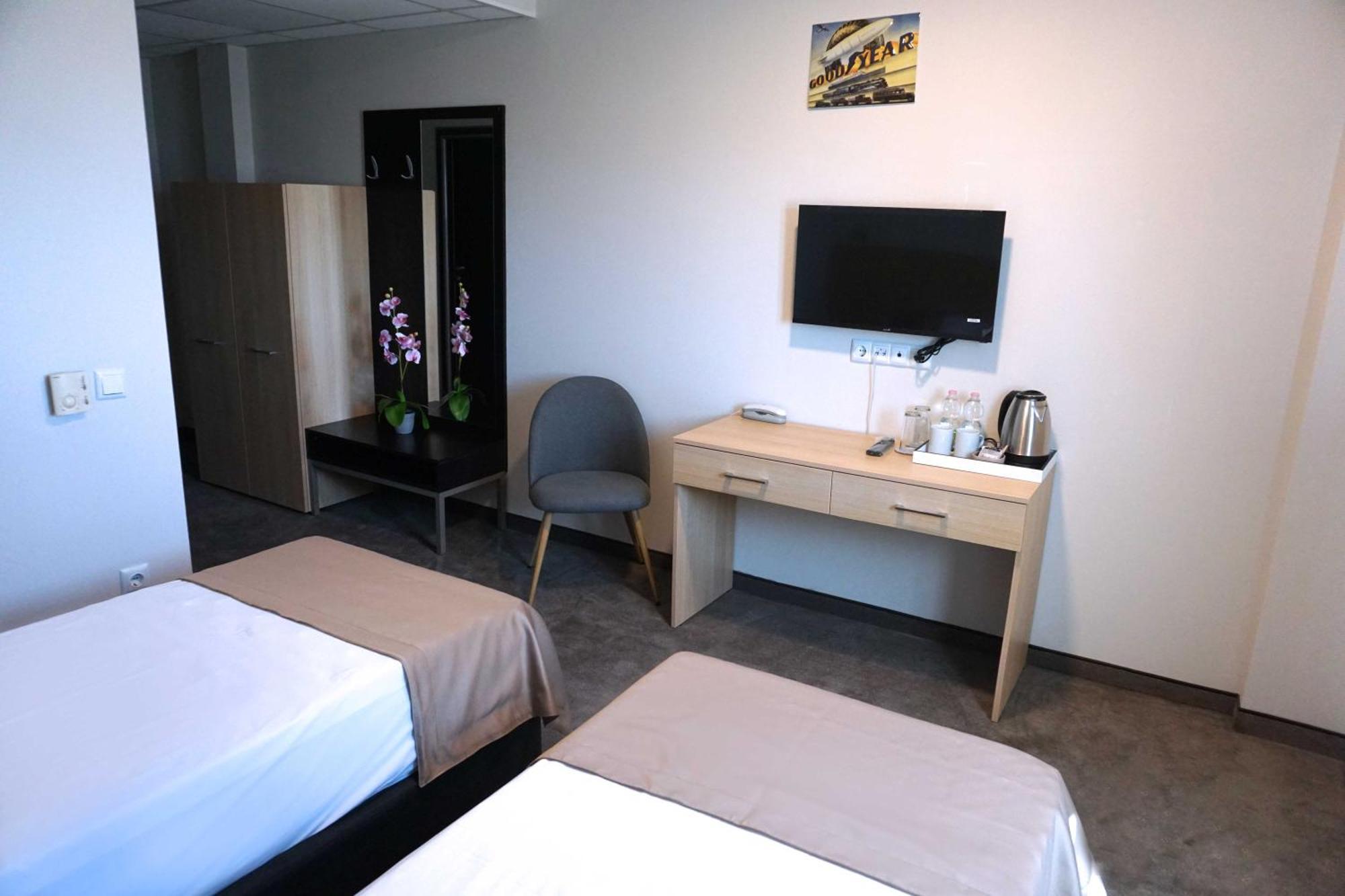 Hotel Ihtiman Ngoại thất bức ảnh